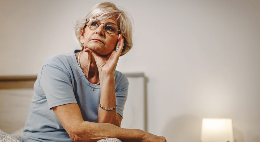 На каких условиях женщина может пойти на досрочную пенсию - фото